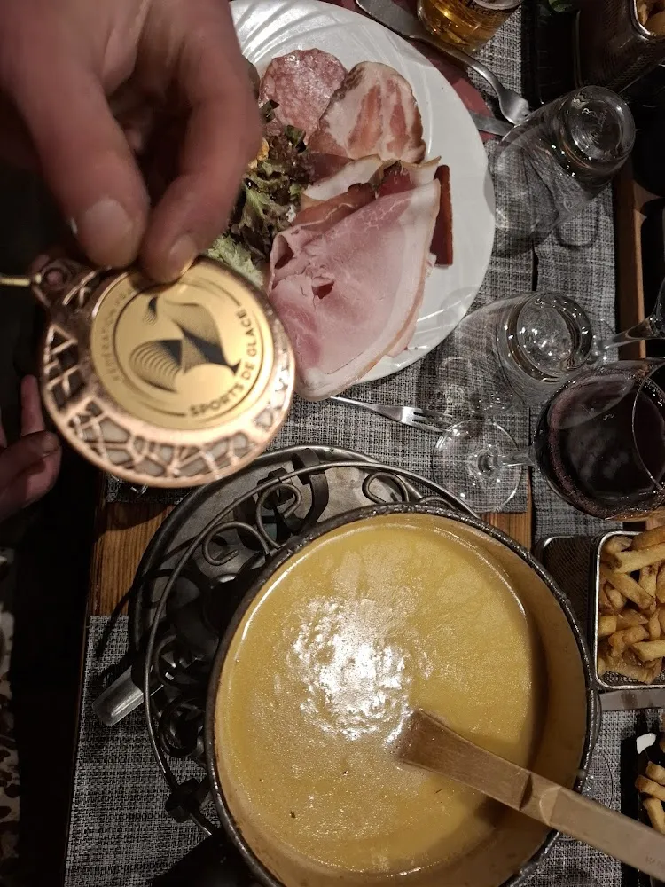 Fondue Savoyarde Ou Bourguignonne